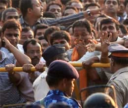 bal thackeray dead Shiv Sena mumbai police appeal for peace