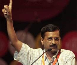 kejriwal escalates attack on other political parties 