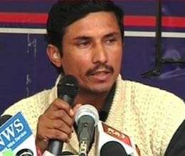 commando receives pension after kejriwal disclosure