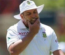 kallis uncertain to play in third test