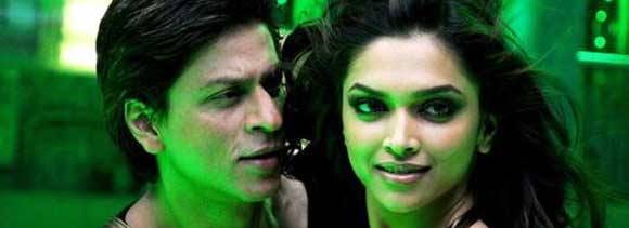 deepika padukone enjoy car riding with shahrukh khan