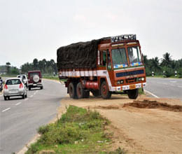 Centre frowns on liquor shops along highways
