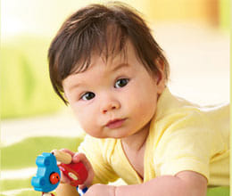 mother brings up baby girl as a boy for two years 