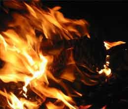 mother and her three daughters burnt alive in bihar
