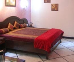 stay in agra hotels pay another tax