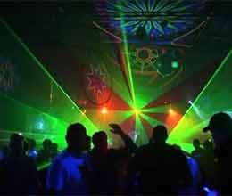 police raids on pub in gurgaon
