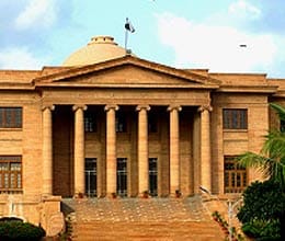 pakistan court restrains temple demolition