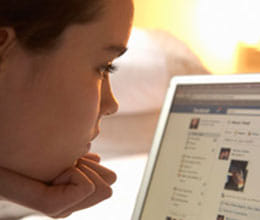 why girls irritate on facebook
