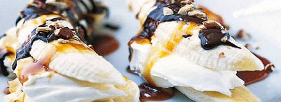choco banana split with nuts 