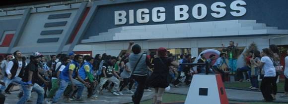 Flashmob in the Bigg Boss house