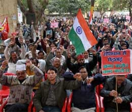 promotion quota bill 18 lakh employees on strike in up