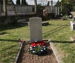 man make tomb for himself 