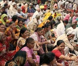 raja ram tiwari working for meeting for departing people in kumbh 