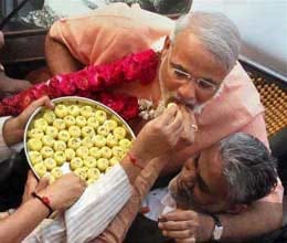 vote count begins in gujarat and himachal pradesh 