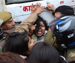 delhi gangrape victim still serious say doctors