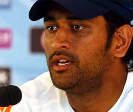 ms dhoni skips pre final press conference, coach fleming says players distressed