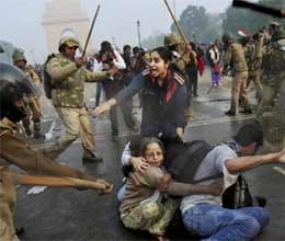 police misbehave a techer protesting against gangrape 