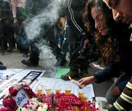 congress core group meets amid gang rape protests