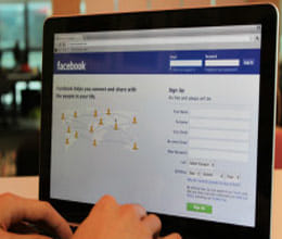 man arrested to uploading pm cartoons on facebook