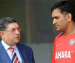 ms dhoni valiant ton goes in vain as pakistan clinch first odi
