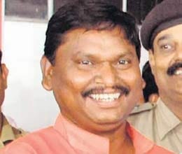 i am acting cm but not acting 
