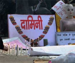 sonia assured of flat in delhi gangrape victim