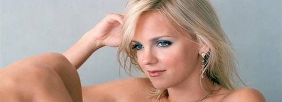 Anna Faris Cast in 'Mom' 