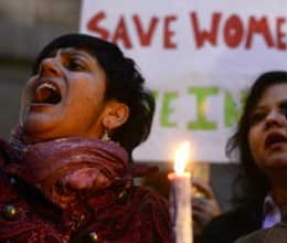 slogans in favor of the delhi gangrape victim in london
