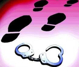 criminals fire shot at shopkeeper in lucknow