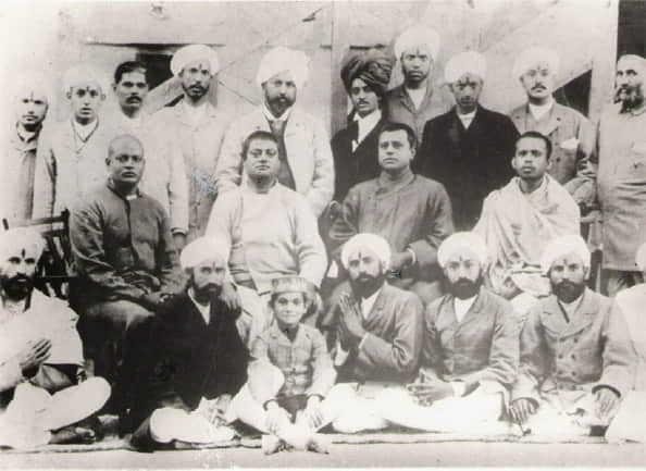 Swami Vivekananda Jayanti 2024 National youth day 2024 swami vivekananda life story in hindi