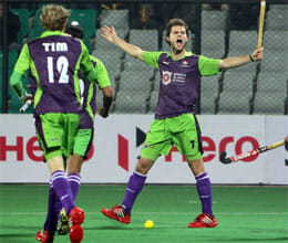 delhi waveriders wins against punjab warriors in hil