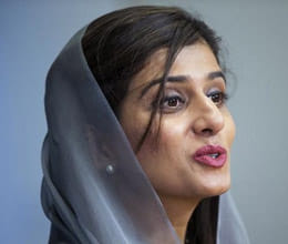 people criticized statements of hina rabbani khar on twitter