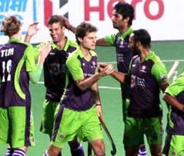 warriors and waveriders fight for final in hil