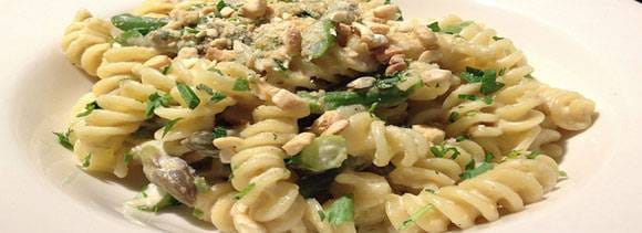 fusilli with asparagus and cream 