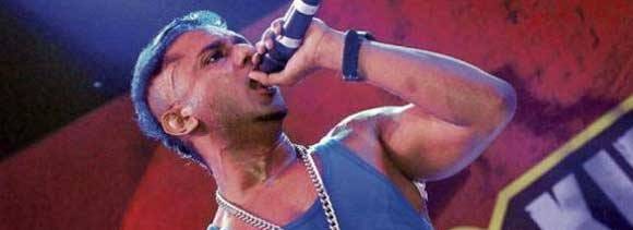 Yashraj's film offer for honey singh