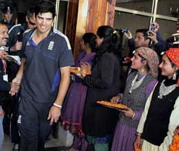india and england teams arrive in dharamsala amid huge fanfare