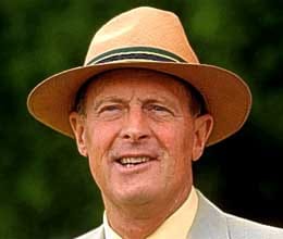 team india lucky to have caption dhoni says geoffrey boycott