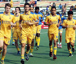 up wizards end delhi waveriders unbeaten run with big win