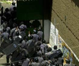 prisoners escape from Brazilian jail through sewers