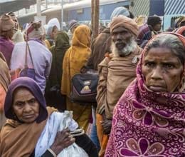 grp and railway staff taking extra money to kumbh devotees