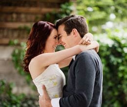 87% of women likes a hug or romantic gesture on valentine day