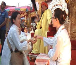 maha kumbh foreigners performing hindu rituals