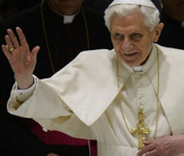 pope benedict holds last public mass