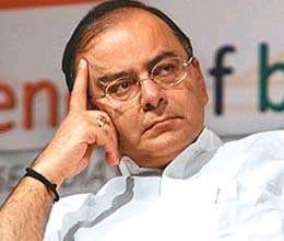 delhi police constable arrested for trying to access arun jaitleys call details