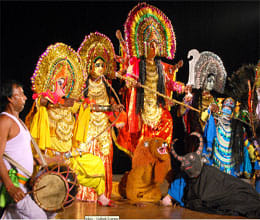 Artists of Mathura - Braj played Holi at mahakumbh