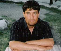 gay afghan defies tradition to expose identity