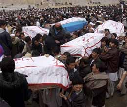 pakistani shiites began to bury their dead body