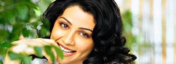 Amrita Puri enjoyed attention on 'Kai Po Che!' sets