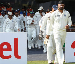 harbhajan to return in test team will be difficult