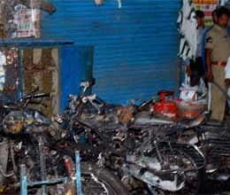 hyderabad blast doubt on let and indian mujahideen